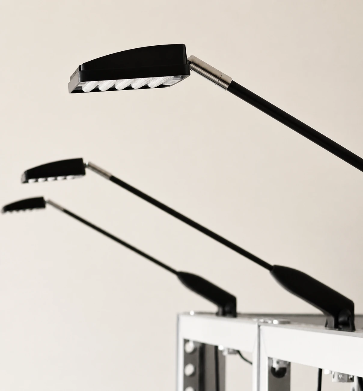 Lampa LED 50 W na wysięgniku